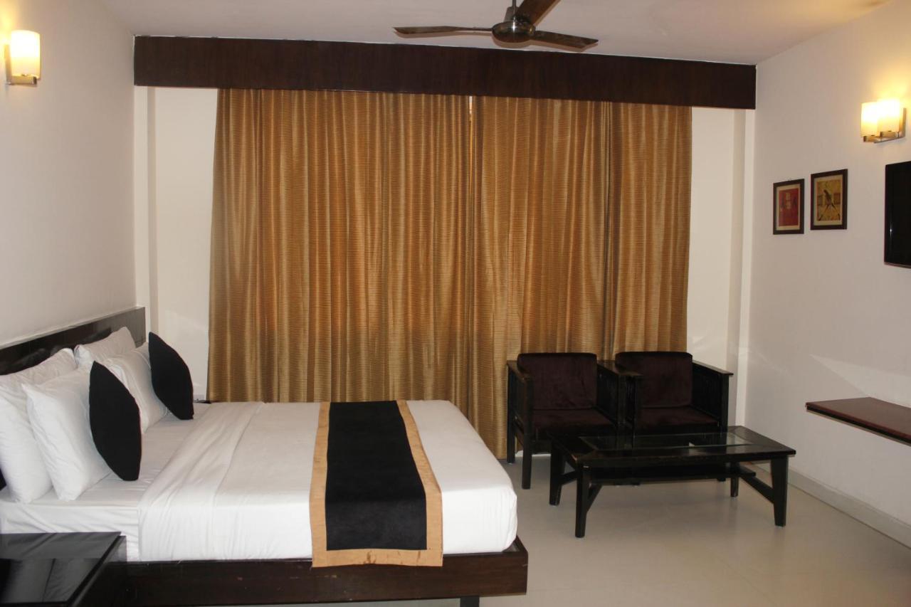Aman Deluxe Hotel New Delhi Ngoại thất bức ảnh