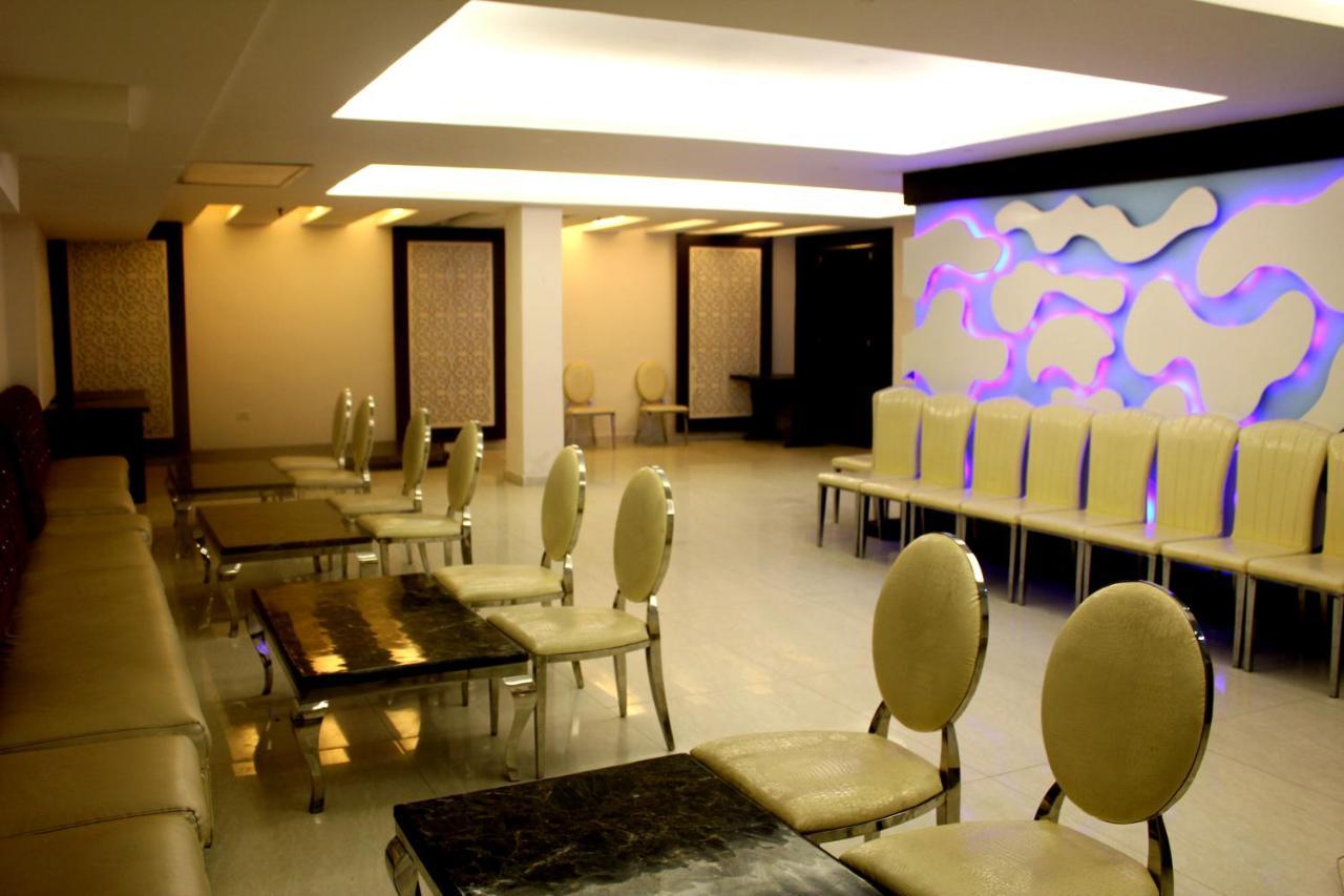Aman Deluxe Hotel New Delhi Ngoại thất bức ảnh